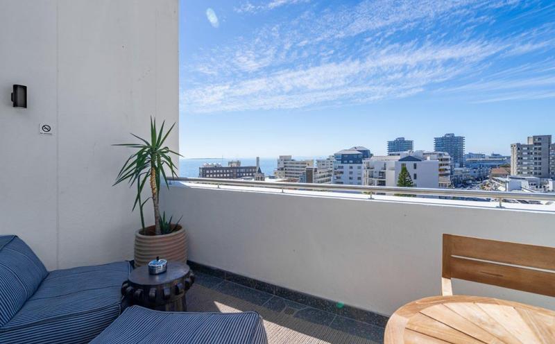 2 Bedroom Property for Sale in Sea Point Western Cape